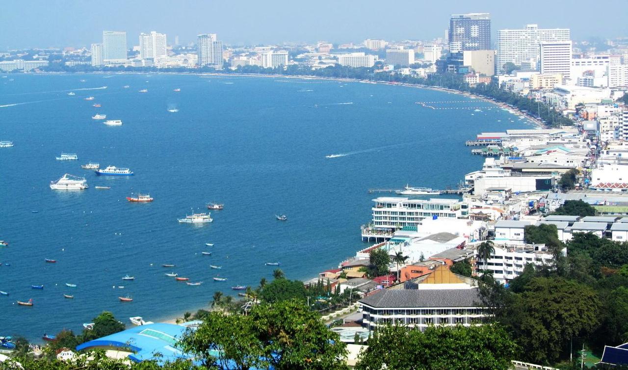 View Talay 1B Holidays Pattaya Eksteriør bilde
